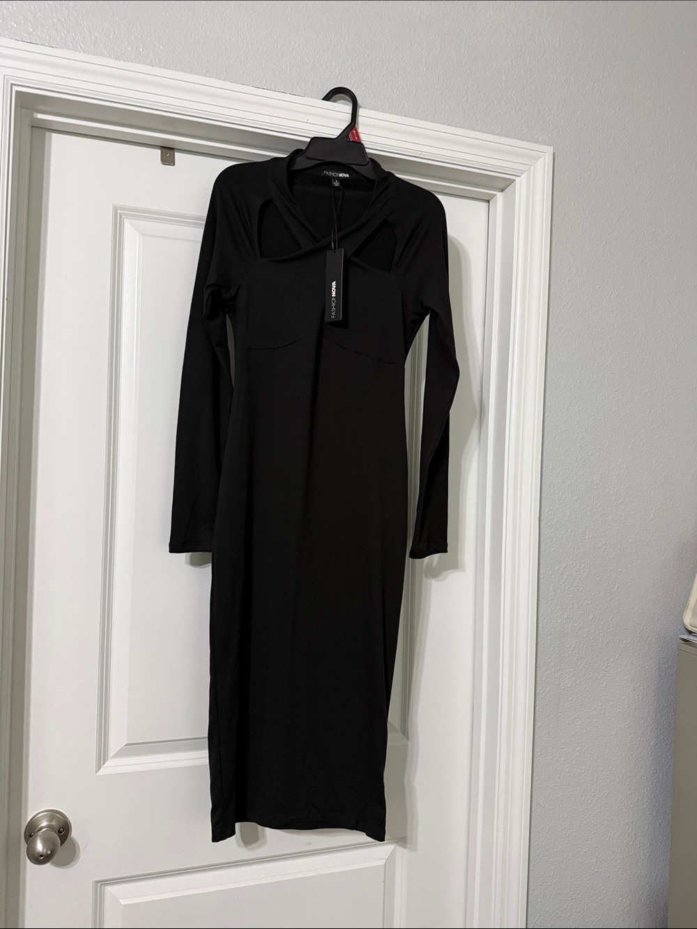 Women’s Black Long Sleeve Cutout Midi Dress